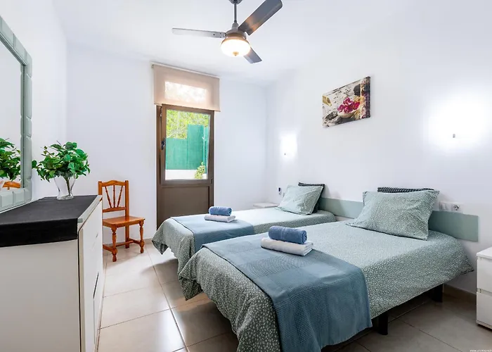 Sun & Fun In Playa De Americas