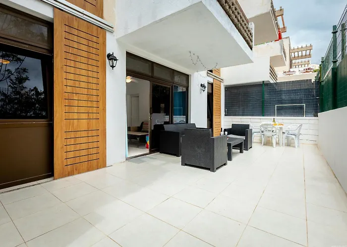 Sun & Fun In Playa De Americas * بلايا ذي لاس أميريكاس