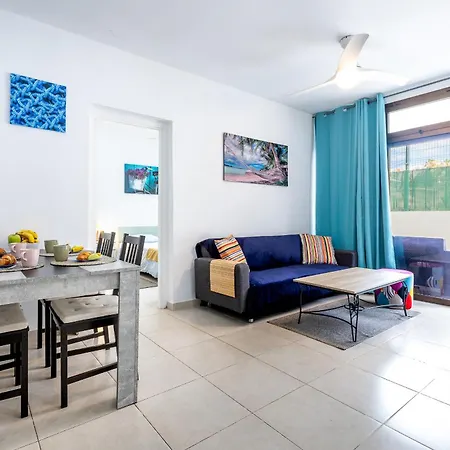 Sun & Fun In Playa De Americas Appartement *