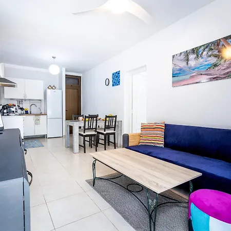 Sun & Fun In Playa De Americas Appartement *